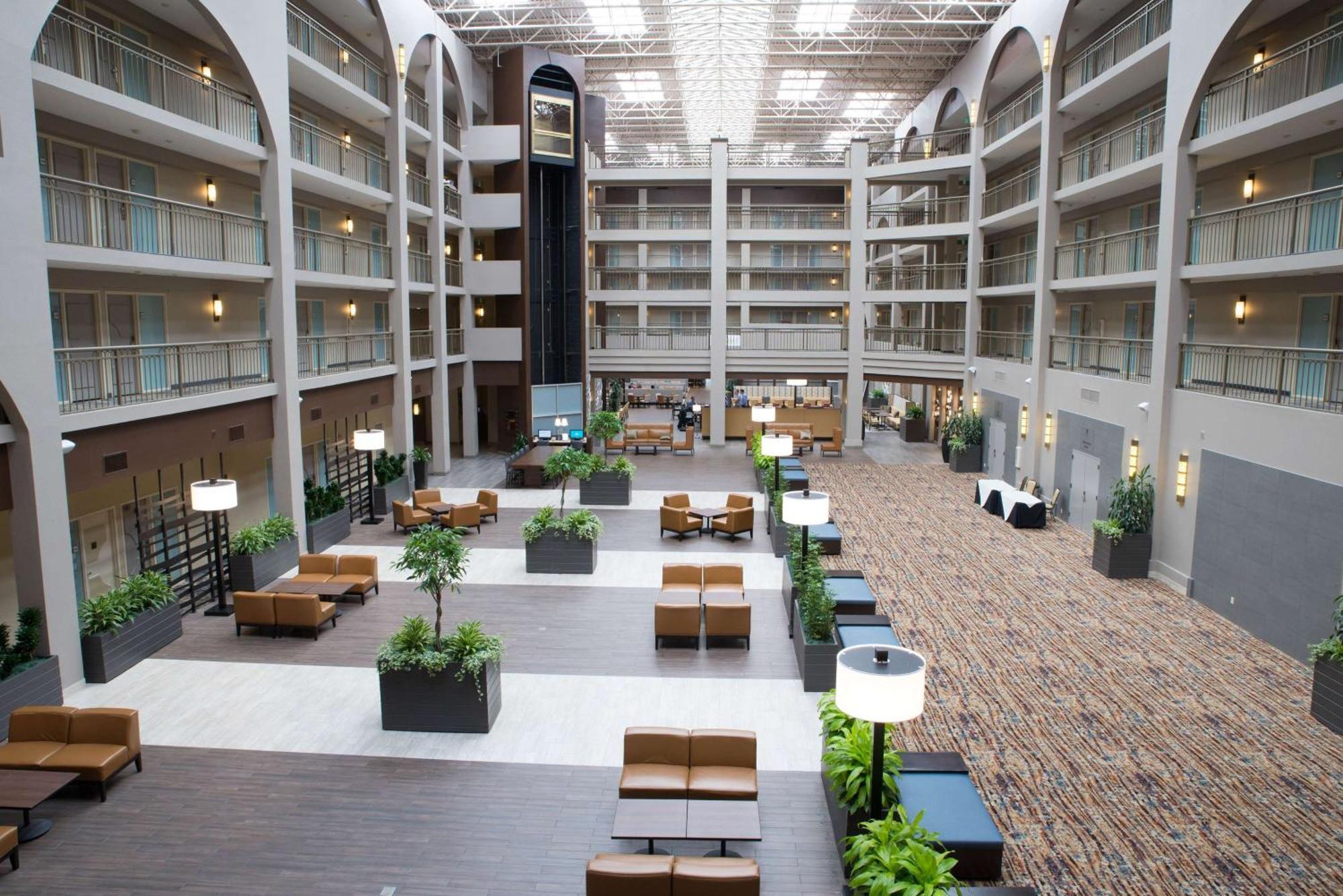 Embassy Suites By Hilton Seattle Bellevue Exterior foto