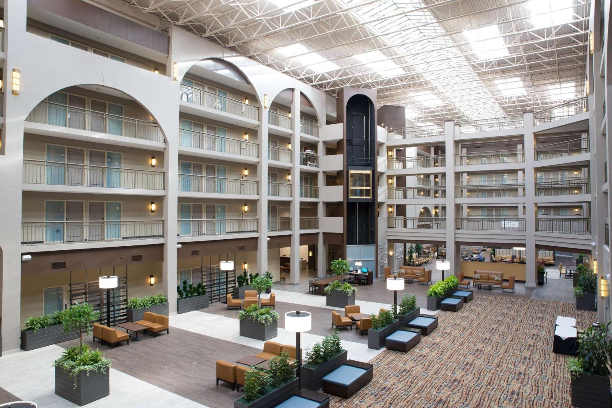 Embassy Suites By Hilton Seattle Bellevue Exterior foto